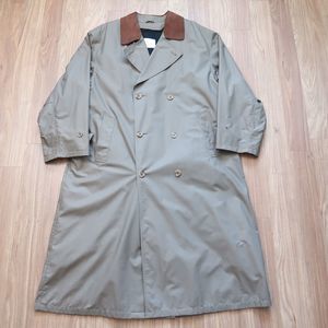 Bill Blass Trench Coat Men's 44L Tan 100% Wool Lining Belted VTG 1996 USA Made